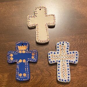 Handcrafted Clay Cross Set